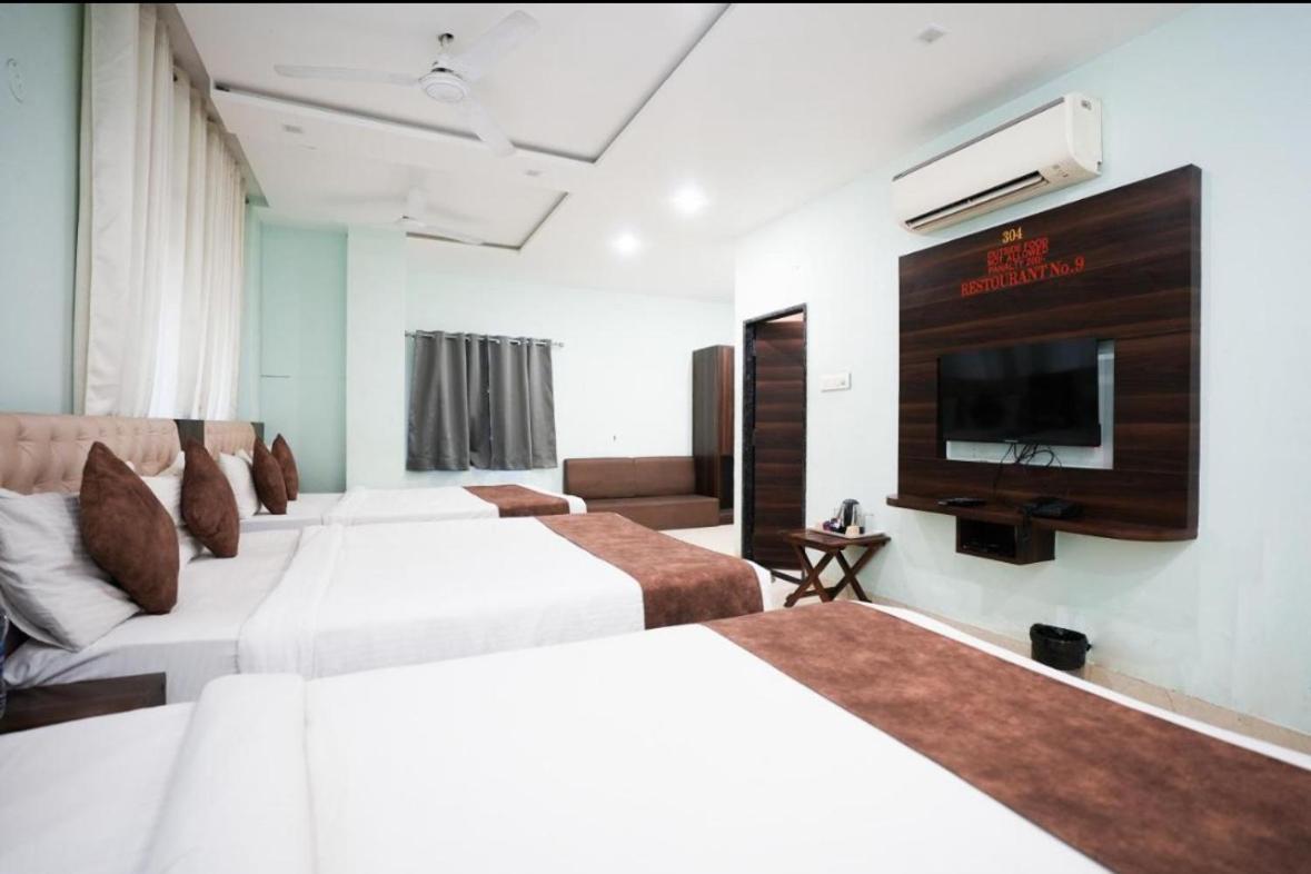 Hotel Dosa Plaza Udaipur Esterno foto